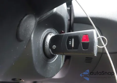 2011 Mazda Mazda3 I Touring из США, поврежденный, VIN JM1BL1VG8B1475663